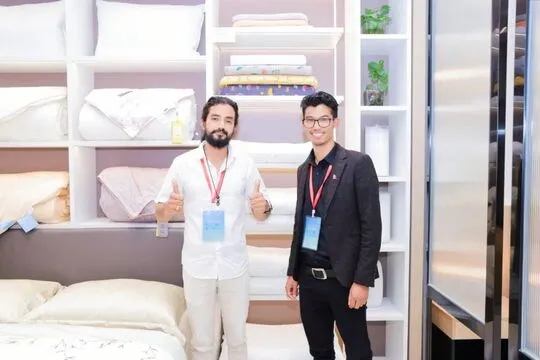 Members of the Belt and Road national womens training class praise Yalan products Members of the Belt and Road national womens training class praise Yalan products