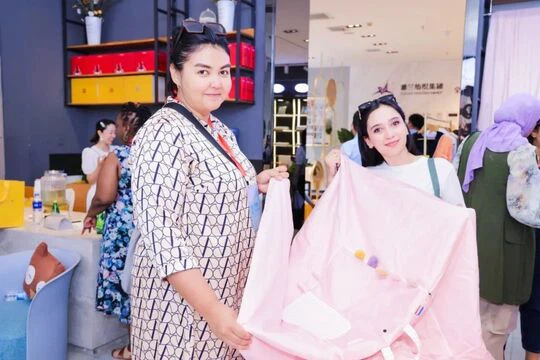 Members of the Belt and Road national womens training class experience Yalan product Members of the Belt and Road national womens training class experience Yalan product