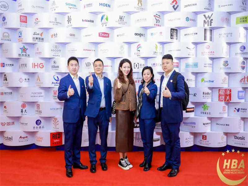 Yalans elite team attended the ceremony Yalans elite team attended the ceremony